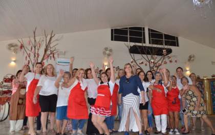 1º Bazar das Arteirinhas