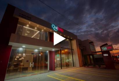 Implantes sem dor? Especialista da Oral Unic revela no Hojecast como funciona o método que mudou a odontologia