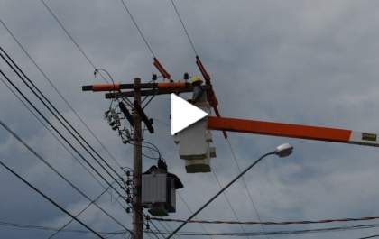 Estaria alguém tirando vantagem política com o aumento da conta de luz?