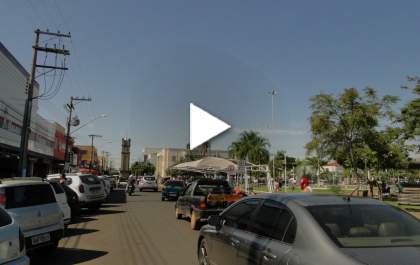 Loja é invadida no centro da cidade