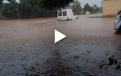 Três Lagoas embaixo d’água; chuva causa estragos