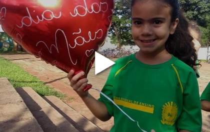 “Professora como mandar uma carta para a minha mamãe, se ela está no céu?”