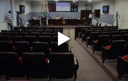 Plenário da Câmara fica vazio em audiência para ouvir sugestões de moradores