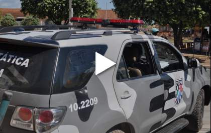 Homem invade casa, furta fios, ameaça moradora e acaba detido por populares