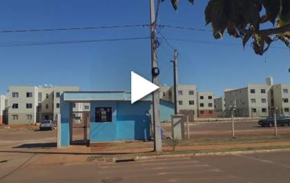 Mulher procura à polícia após encontrar apartamento da mãe invadido