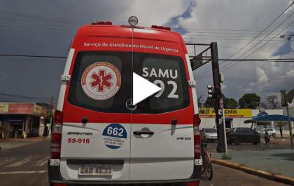 Motociclista fica ferido em colisão com carro no Santos Dumont