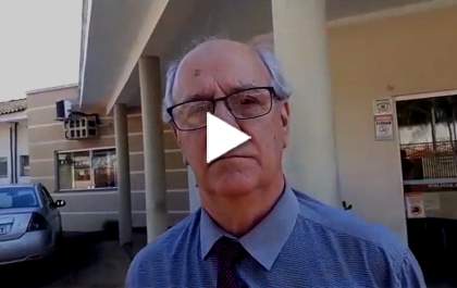 Delegado concede entrevista sobre suicídio dentro de delegacia