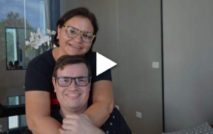 Jovem portador da doença ELA concede entrevista exclusiva