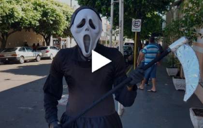 Morte saiu para as ruas ao ver a mãe desrespeitar a quarentena