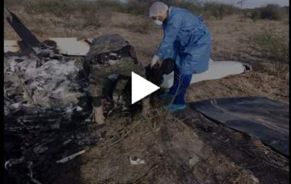 Avião com registro brasileiro cai e piloto morre carbonizado na fronteira