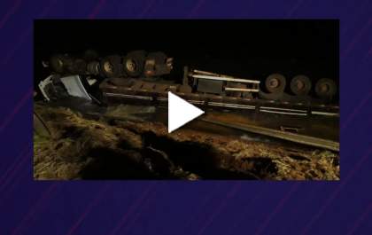 Três pessoas morrem e caminhão cai no rio Paraná após colisão&nbsp;