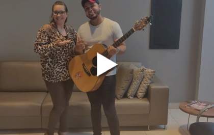 Sexta é dia de música boa no HojeCast com Diego Castro