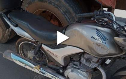 Idosa e uma criança ficaram feridas em acidente entre moto e caminhão em TL