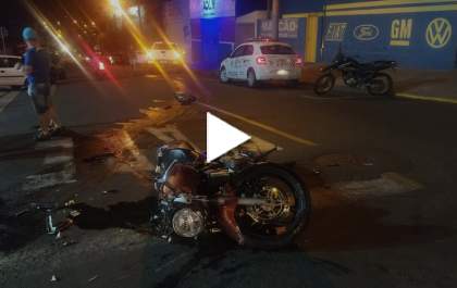 Camionete e motocicleta se chocam na Guanabara