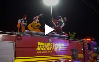 Festa marca início do Natal no centro da cidade