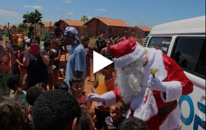 Papai Noel do Rotary faz a alegria das crianças