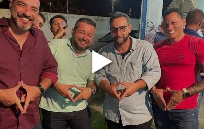 Vereador repudia gesto do prefeito de Birigui em foto com equipe de governo