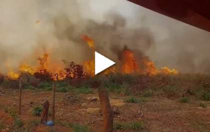 Queimada durou cerca de três horas e mobilizou o Corpo de Bombeiros