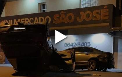 Mulher fica ferida ao capotar carro em bairro de Birigui