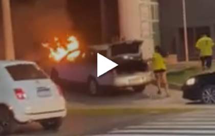 Veículo pega fogo próximo ao McDonald's de Andradina