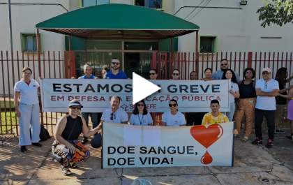 Servidores em greve se unem à campanha por doação de sangue