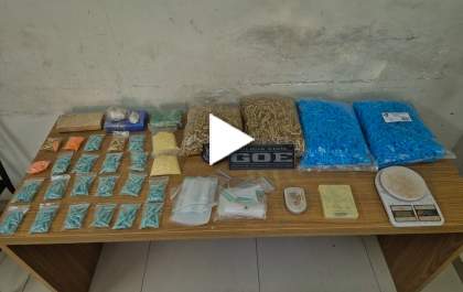 Polícia Civil apreende 330 pinos com cocaína em casa abandonada no São José