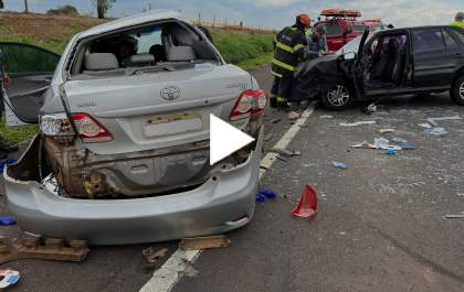 Mulheres feridas em colisão entre carros no Guatambu seguem na UTI