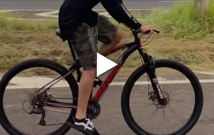 Adolescente tem bicicleta furtada durante o trabalho