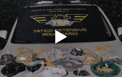 Bolivianos presos com cápsulas de pasta base de cocaína no estômago estavam com mais de 4 quilos da droga