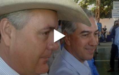 De tanto pedido que faz, prefeito Guerreiro é chamado de bezerro chorão pelo governador