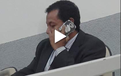 Frequentador da Câmara propõe vaquinha para adquirir um celular novo para o vereador Rialino
