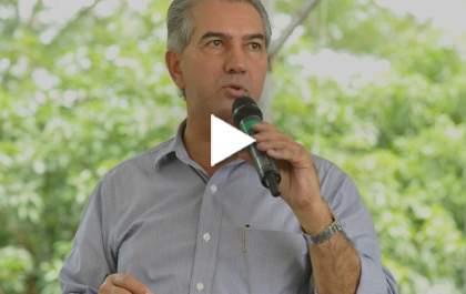 Governador revela que sua mãe lhe pediu para abandonar a política: 'não é coisa de homem sério'