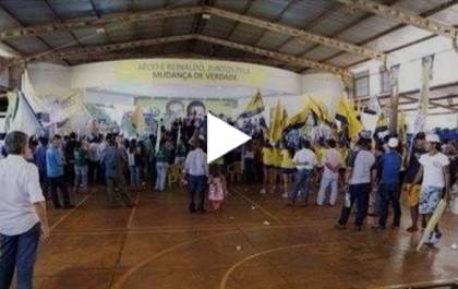 Petistas ironizam público pífio em comício de Aécio Neves em Dourados