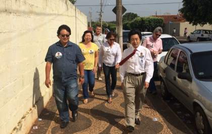 Prefeito e vice se preparam para votar