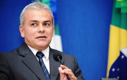 Jorginho defende um drástico enxugamento na Folha da Prefeitura