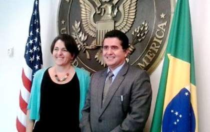 Diretor executivo do Itesp fala a diplomatas americanos