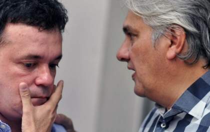 Vander e Delcídio teriam sido citados em lista da Lava-Jato