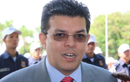 Otimista, Olarte diz que ‘não tem medo de cara feia’ ao reafirmar redução de gastos