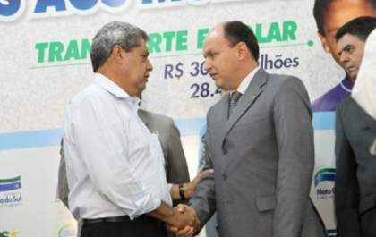 PMDB ganha sobrevida com eleição de Mochi como presidente da Assembleia