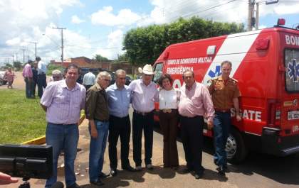 Azambuja entrega viatura que atenderá Aeroporto de Três Lagoas