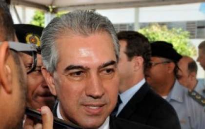 Reinaldo Azambuja destacou protestos contra Dilma e defendeu prisão de corruptos