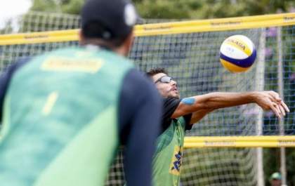 Dupla de MS segue em busca de medalhas no open de vôlei de praia