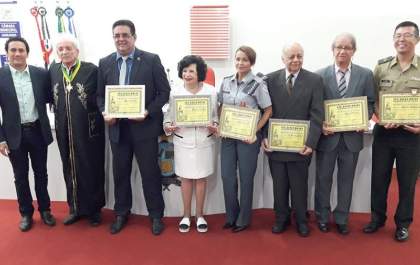 Academia Andradinense de Letras presta homenagem a seis personalidades
