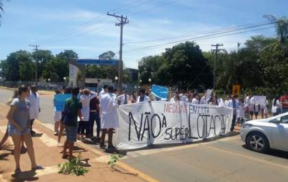 Alunos do curso de medicina da UFMS declaram o fim da greve