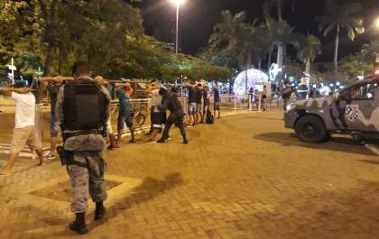 Veja: Imagens da ação da PM na Praça Ramez Tebet