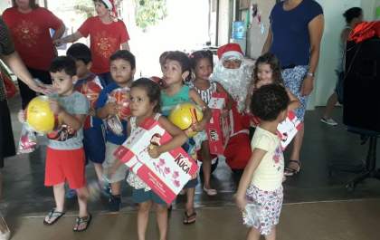 Campanha Papai Noel dos Correios: Crianças três-lagoenses ainda esperam pelos seus presentes