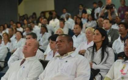 Médicos têm até hoje para se apresentarem aos municípios