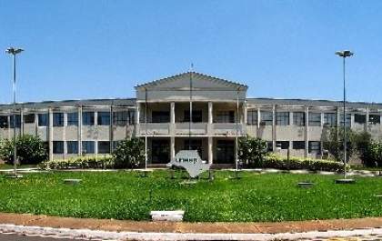 Unesp expulsa 27 alunos por fraude em cota racial
