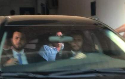 Puccinelli e filho deixam Centro de Triagem
