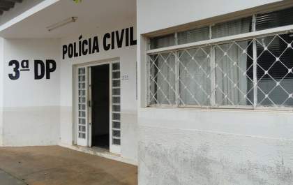 Casal sai para comemorar noite de Natal e tem casa assaltada